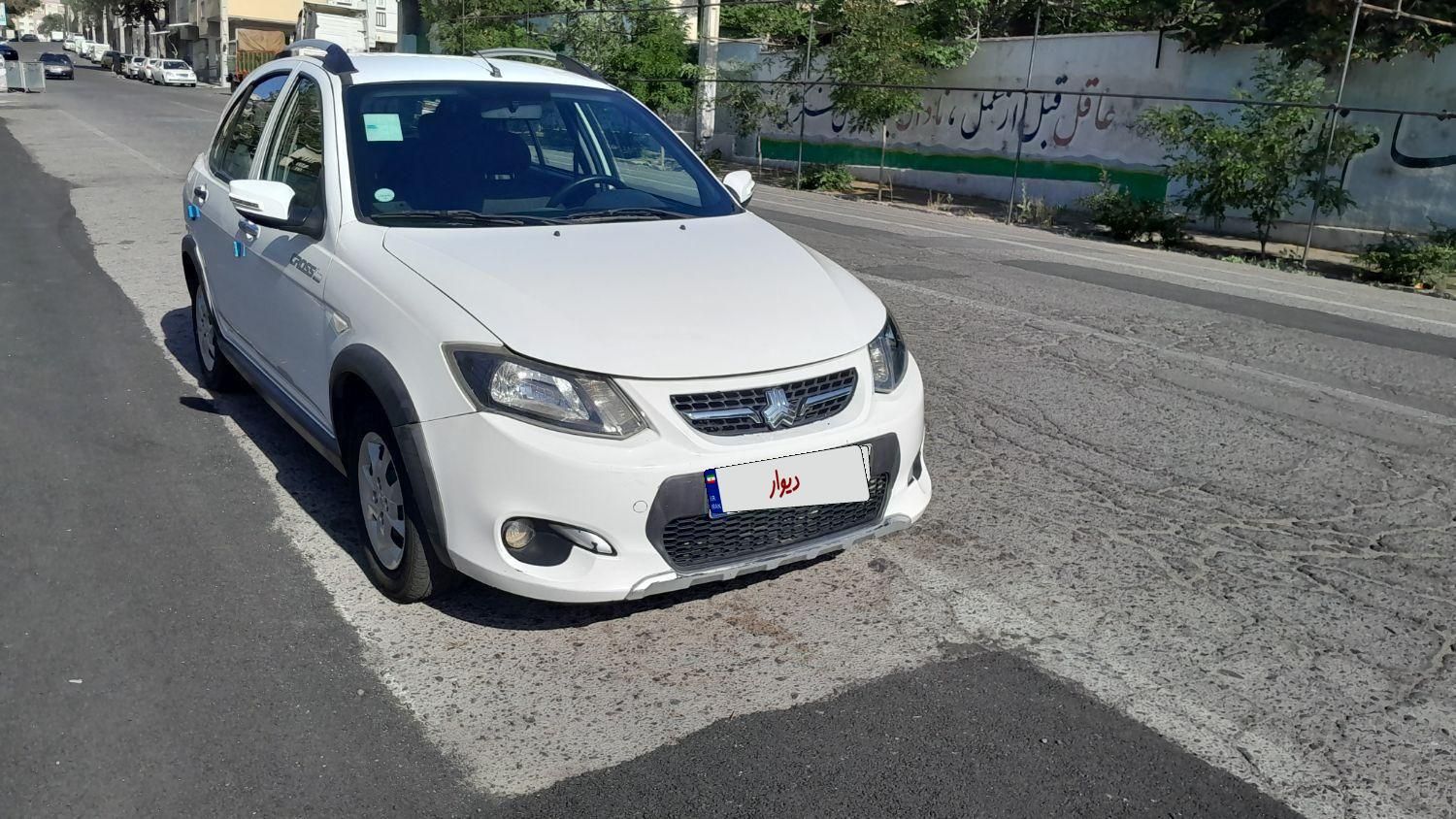 خودرو کوییک، معمولی آگهی ann_18758045