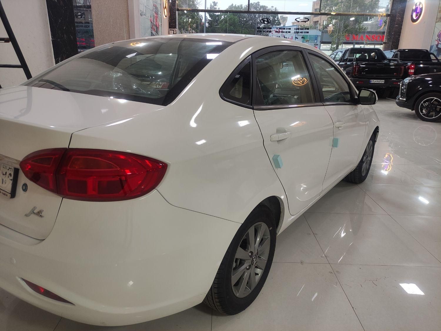 جک J4 اتوماتیک ساده - 1404