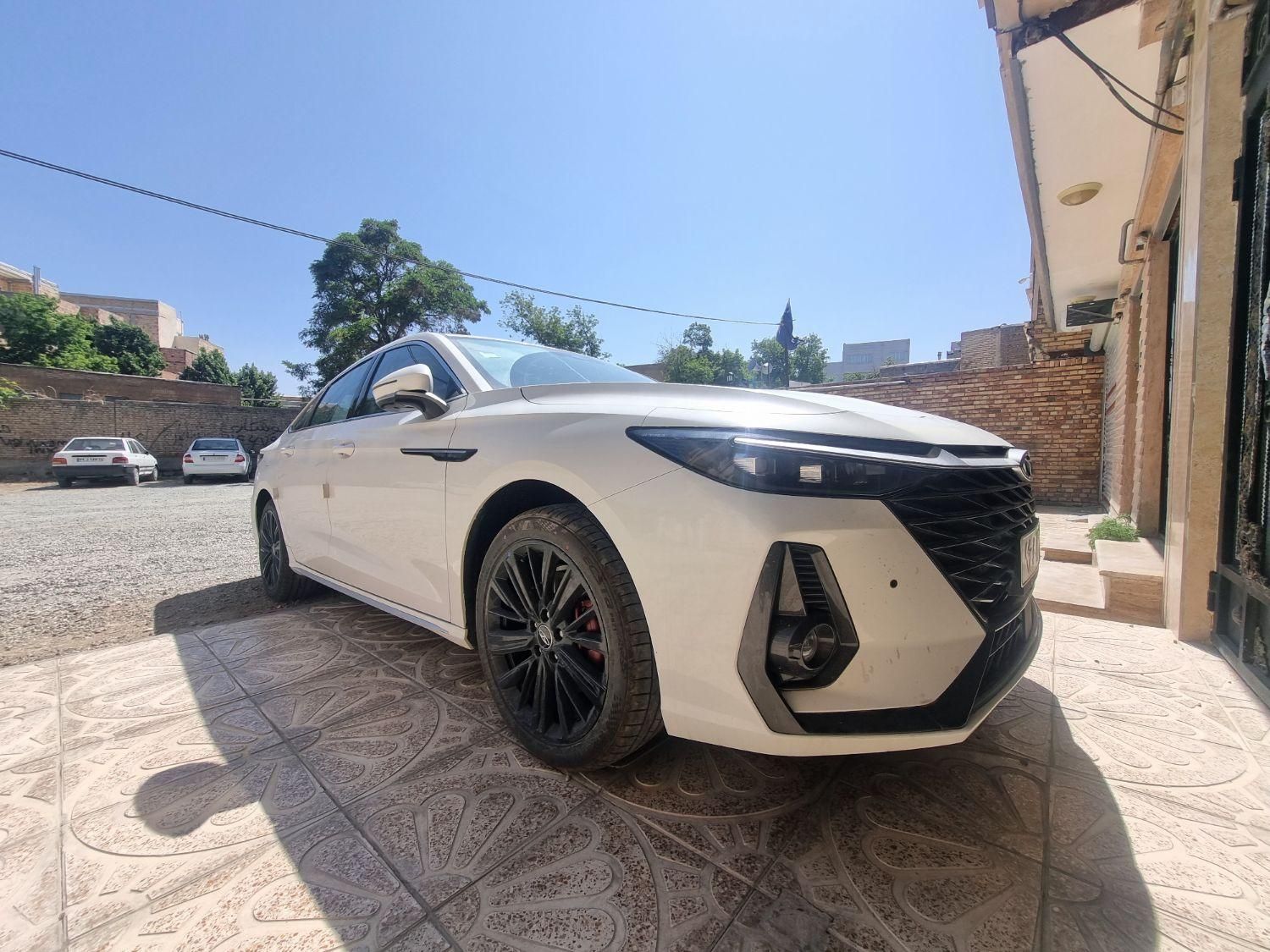 خودرو فونیکس، آریزو 8 آگهی ann_18758694