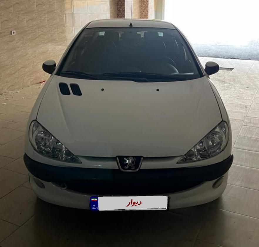 پژو ۲۰۶ صندوق دار v8 - 1390