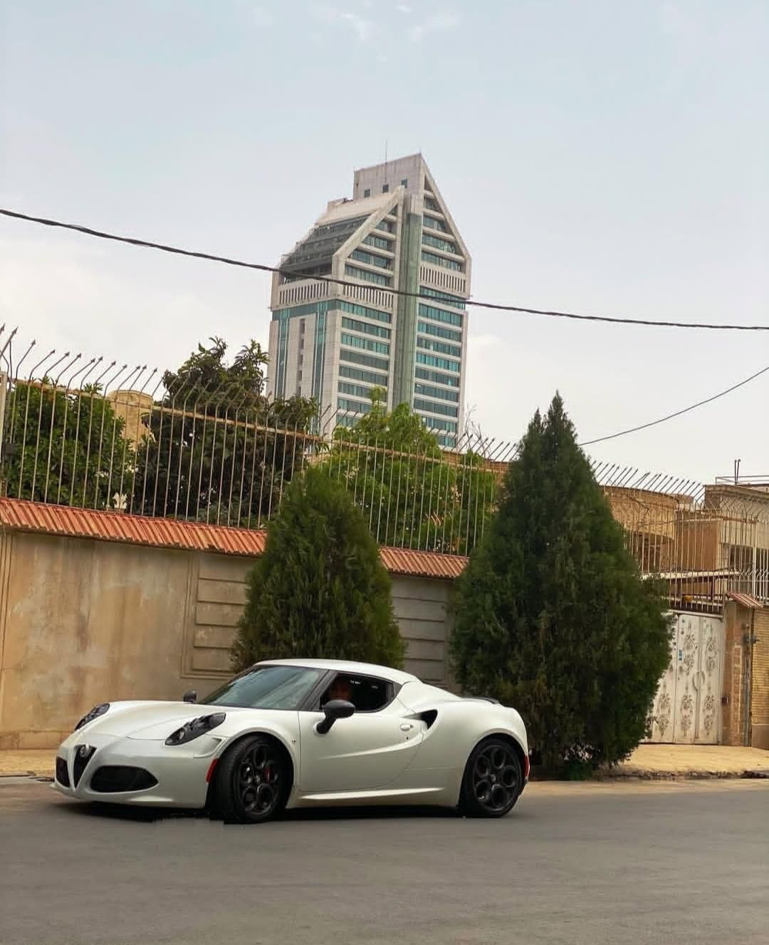 آلفارومئو 4C فول - 2015