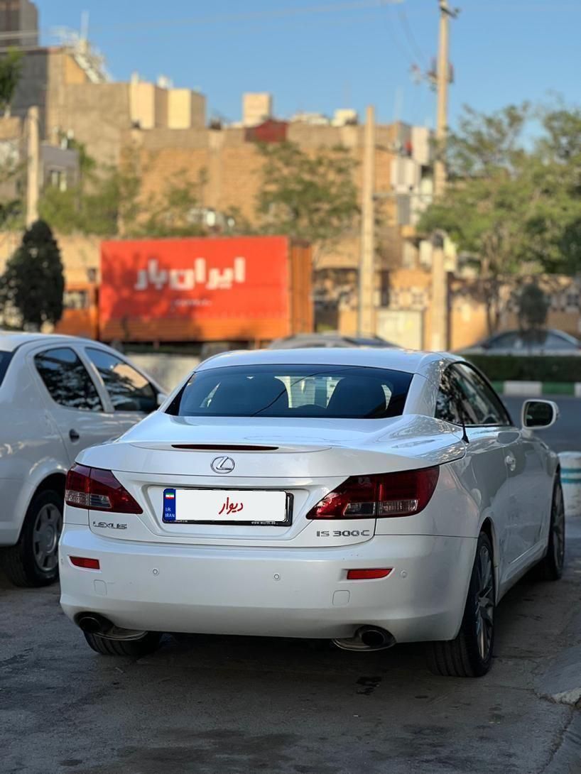 لکسوس IS کروک 300 - 2010