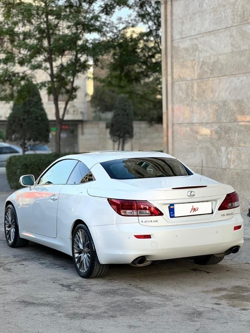 لکسوس IS کروک 300 - 2010