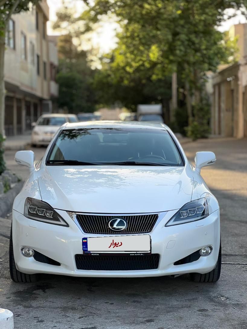لکسوس IS کروک 300 - 2010