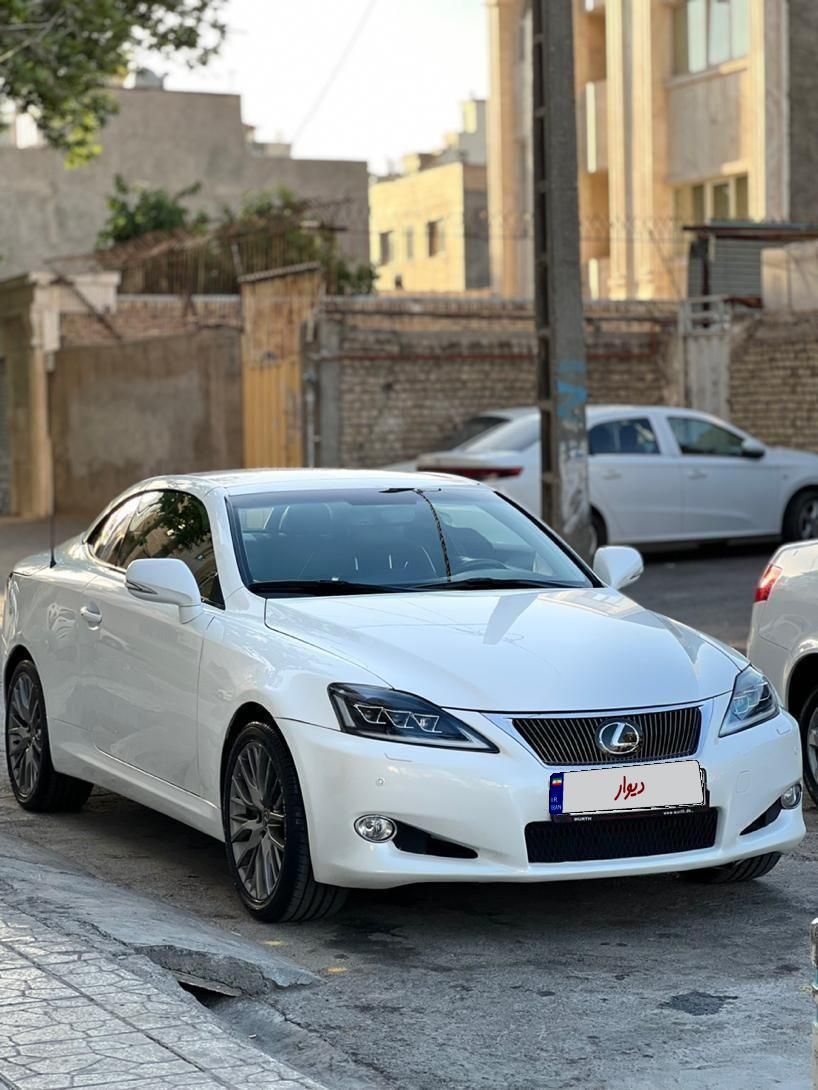 لکسوس IS کروک 300 - 2010