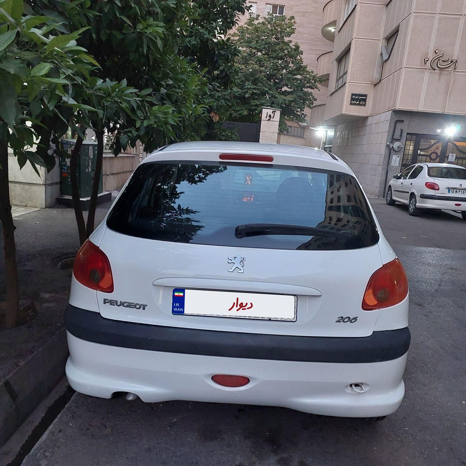 پژو 206 تیپ 5 - 1392