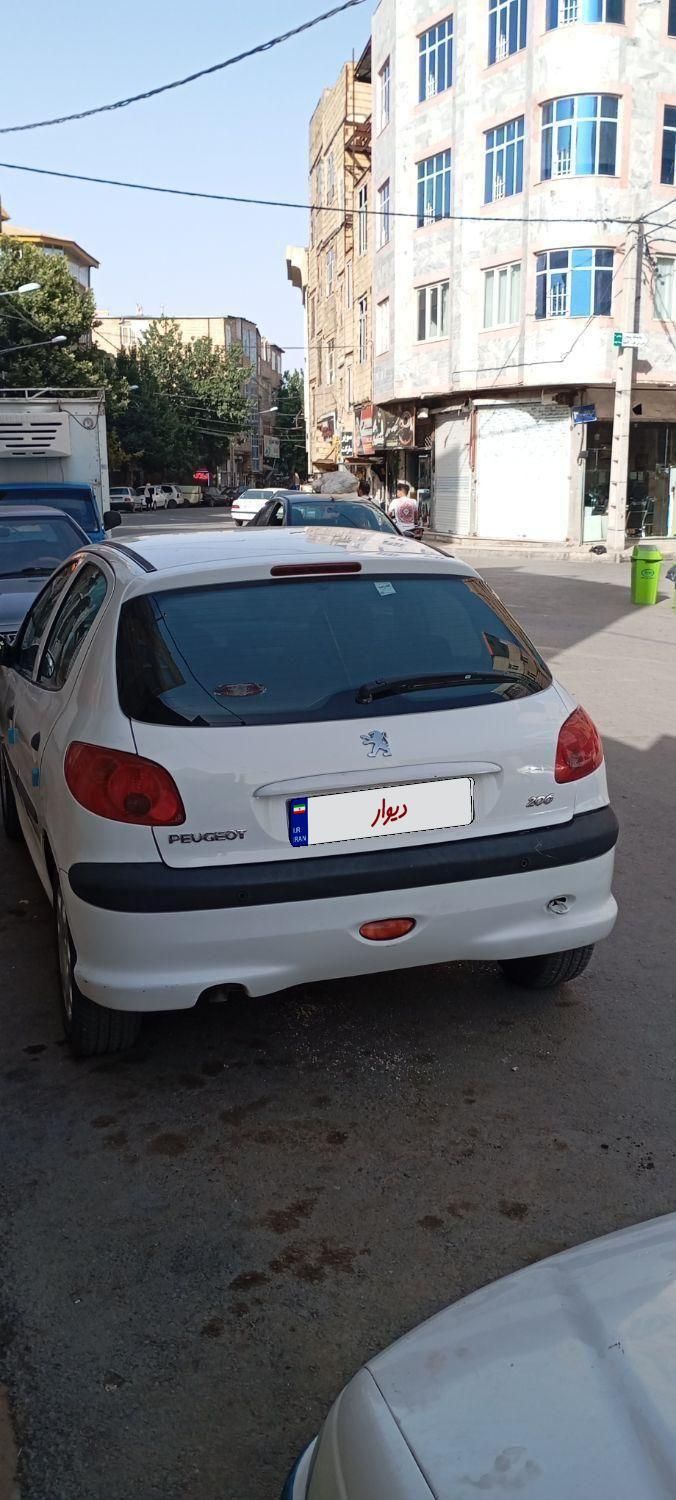 پژو 206 تیپ 2 - 1395