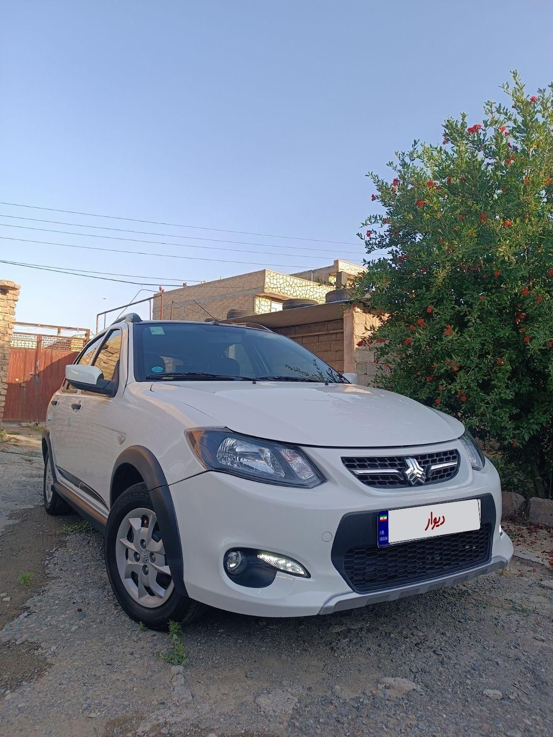 خودرو کوییک، R آگهی ann_18888024