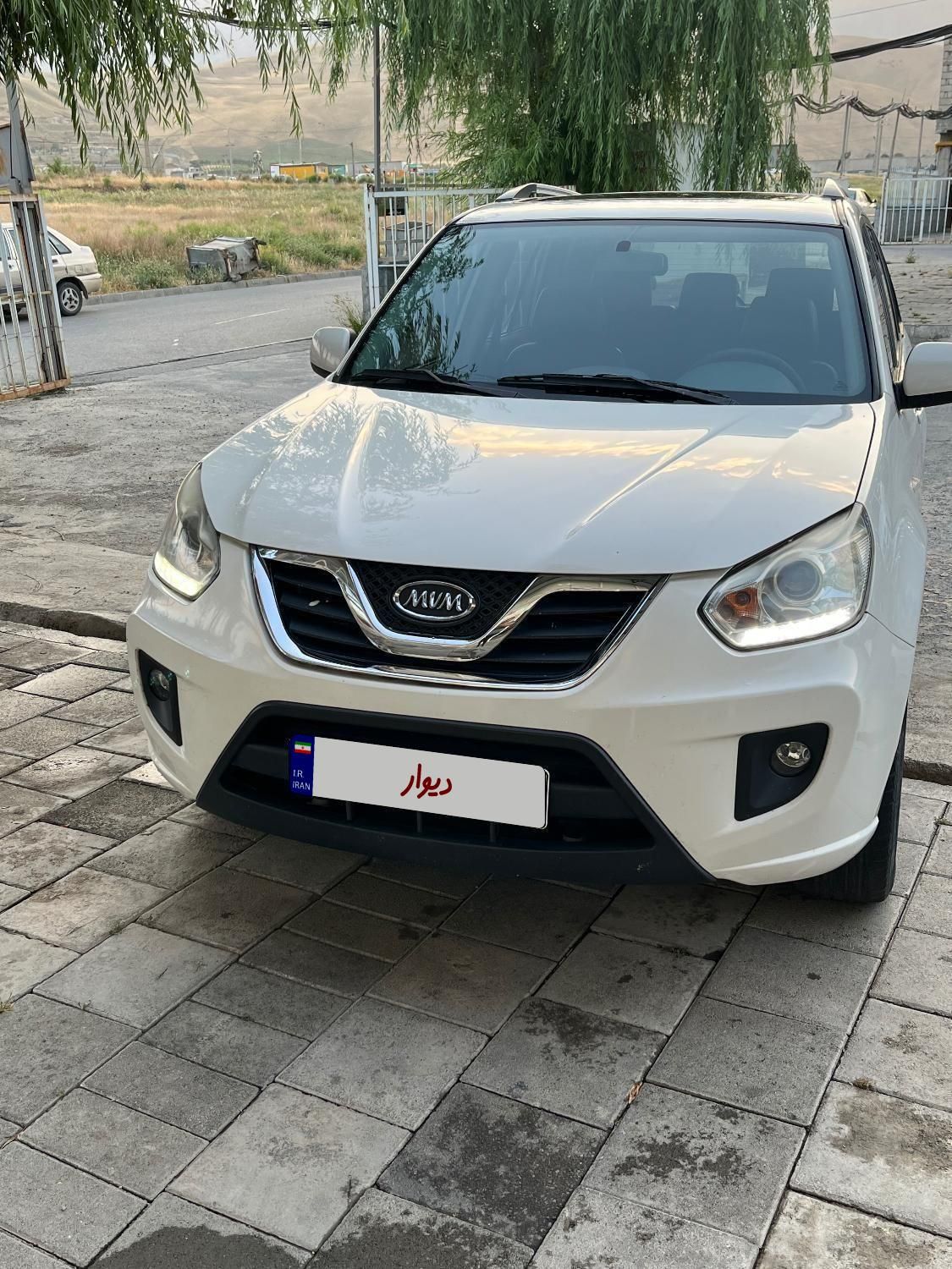 خودرو ام وی ام، X33 آگهی ann_18890192