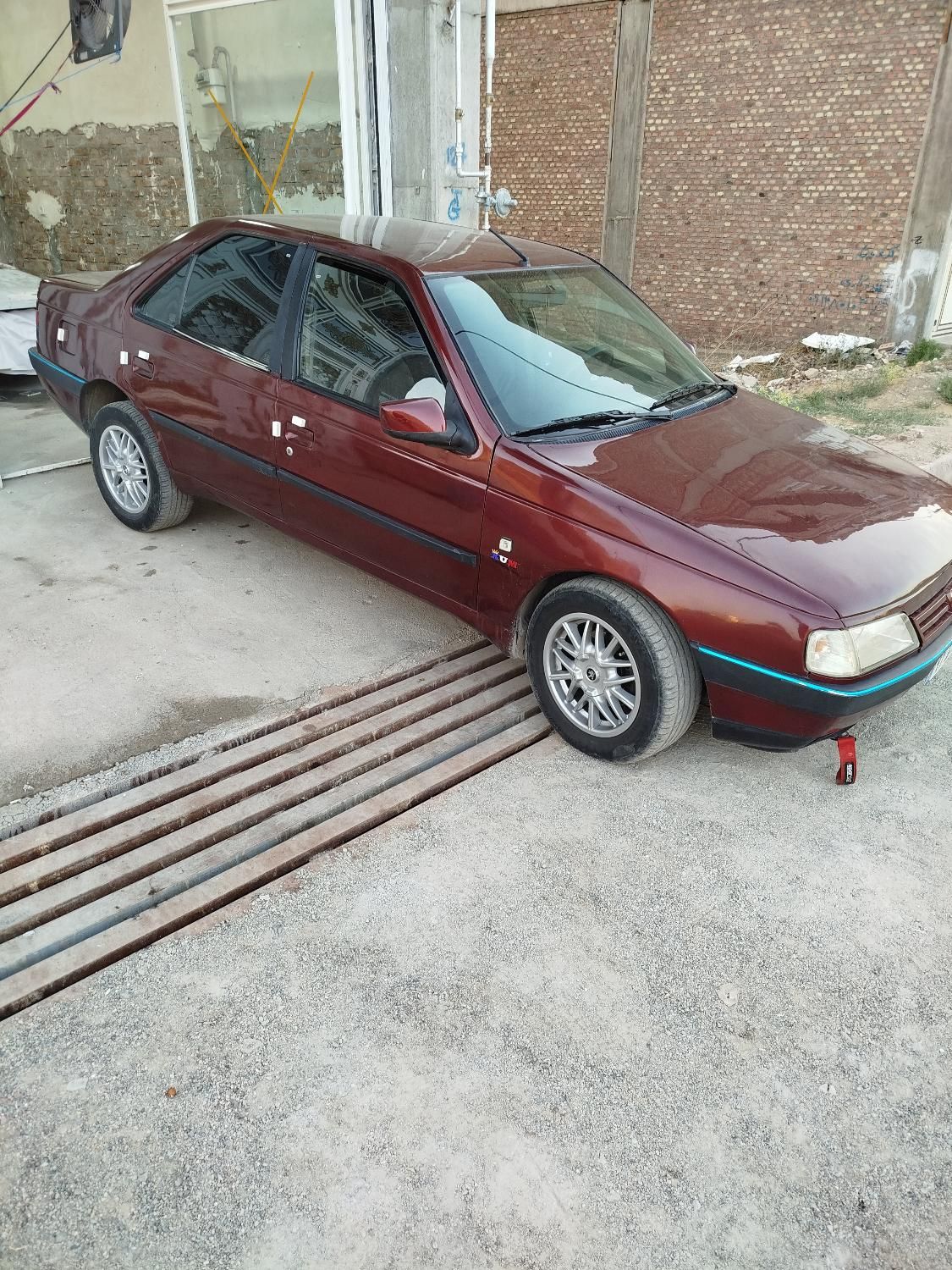 پژو 405 GLX - 1381