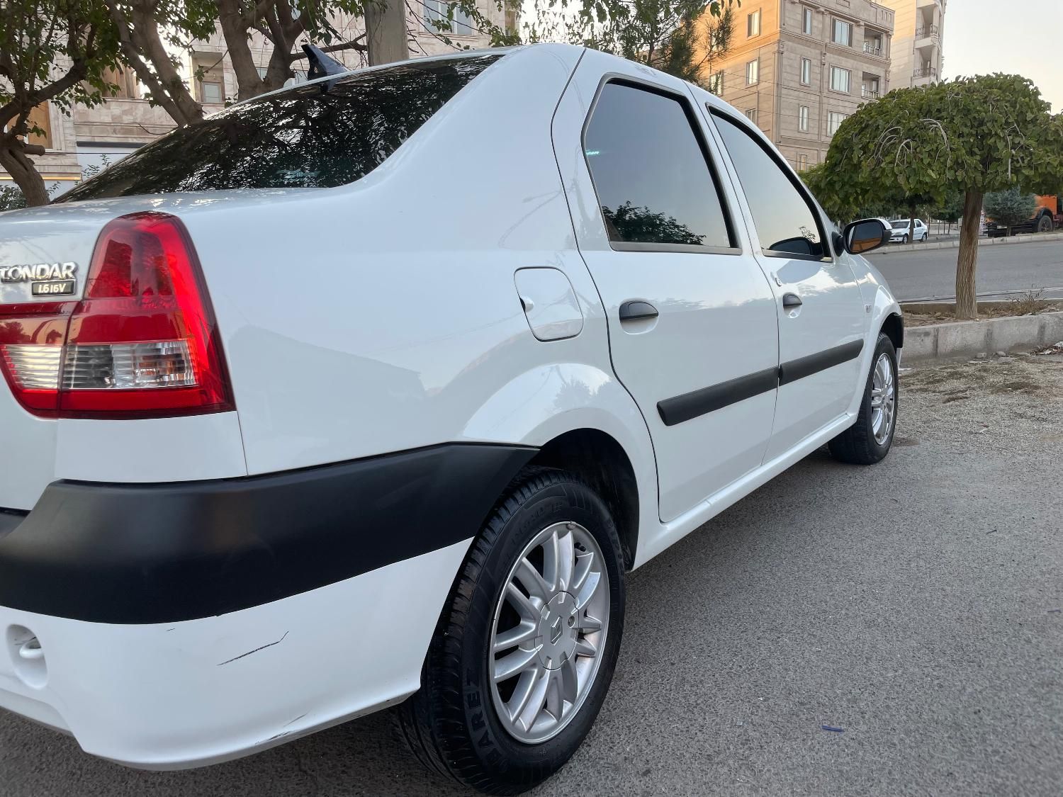 خودرو رنو، پارس تندر آگهی ann_18894769