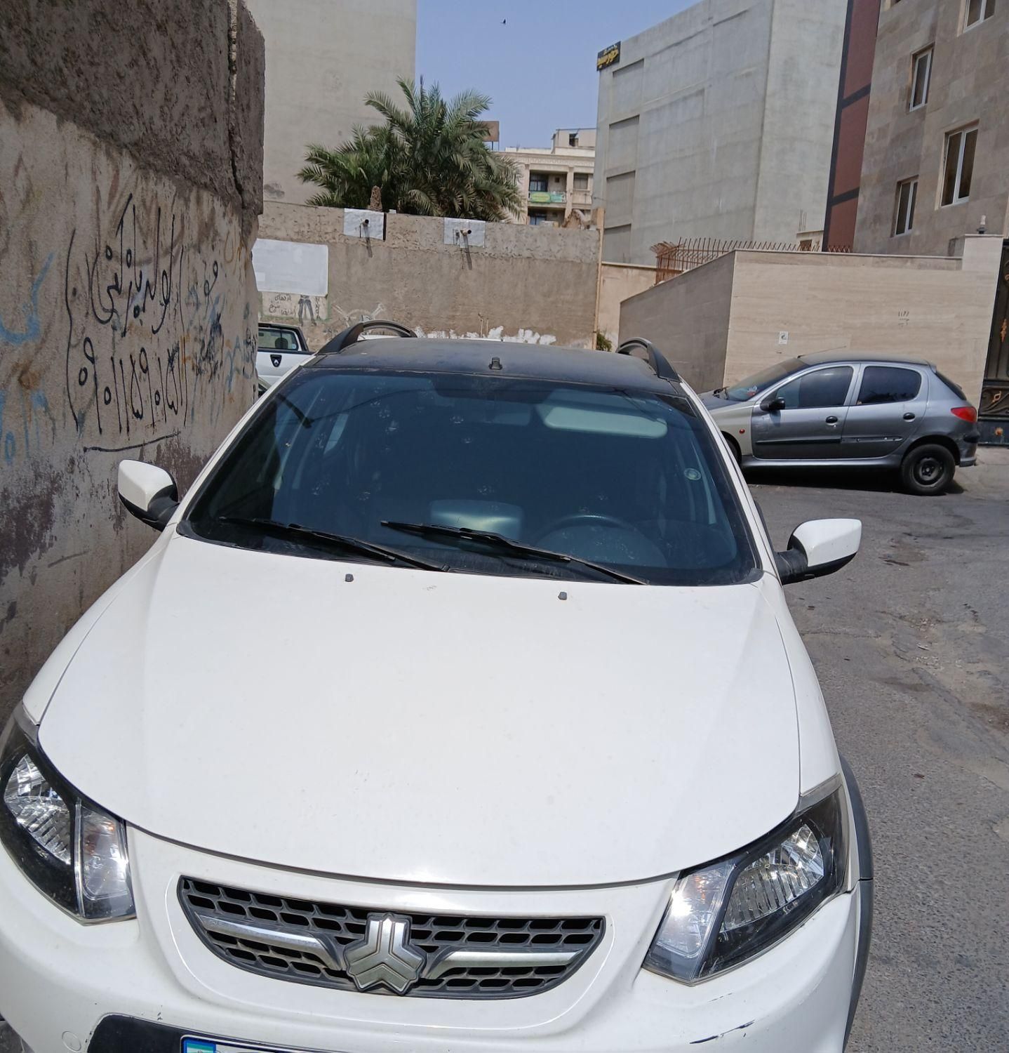 خودرو کوییک، R آگهی ann_18896156