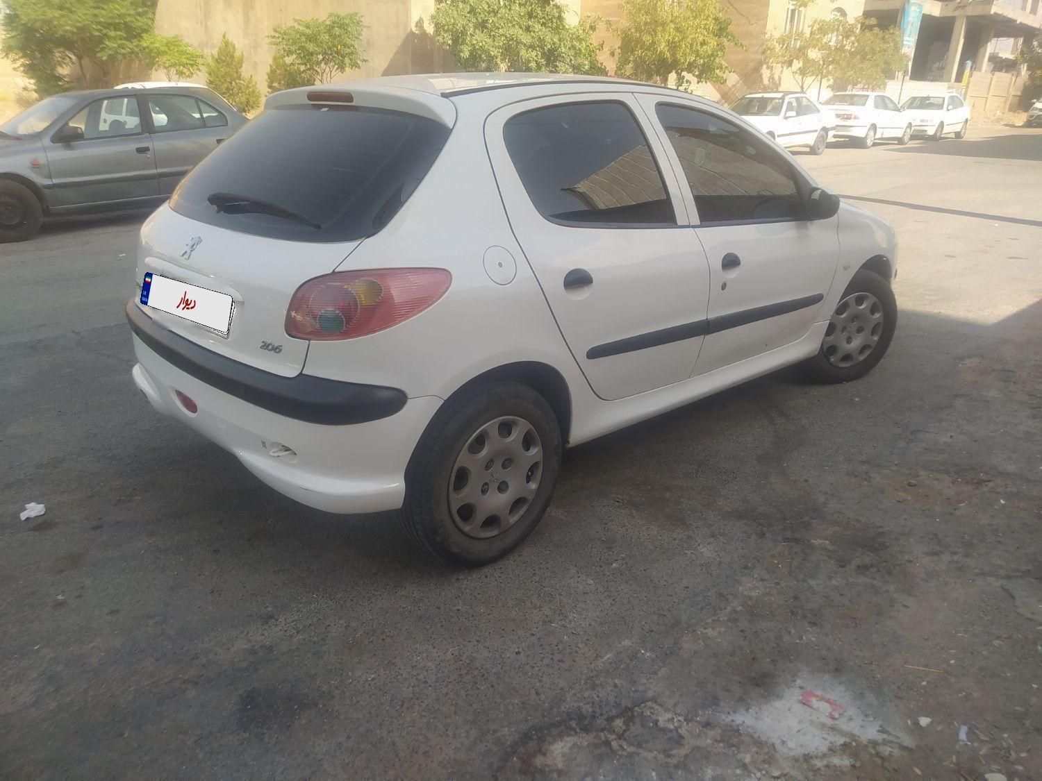 پژو 206 تیپ 5 - 1396