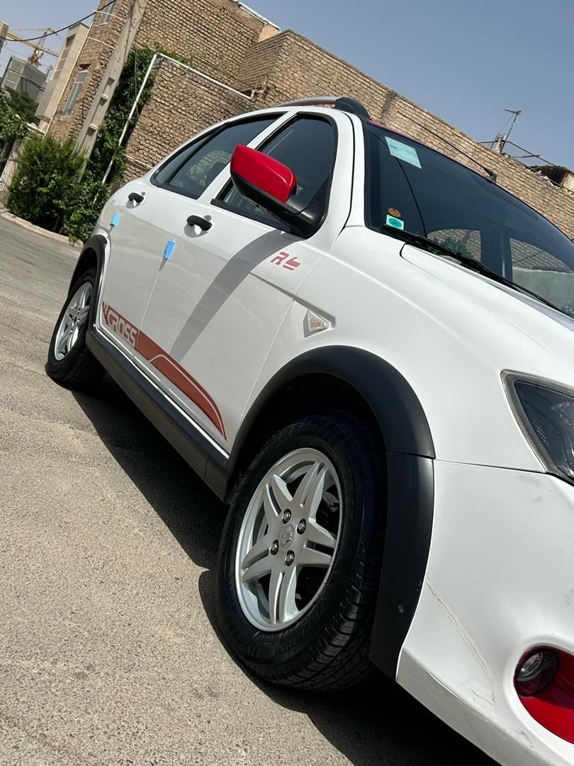 خودرو کوییک، R آگهی ann_18899020