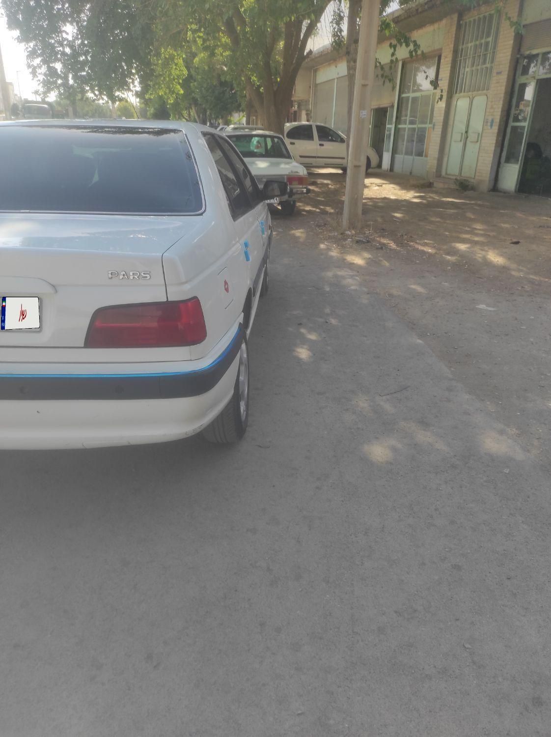 پژو پارس XU7ساده - 1390