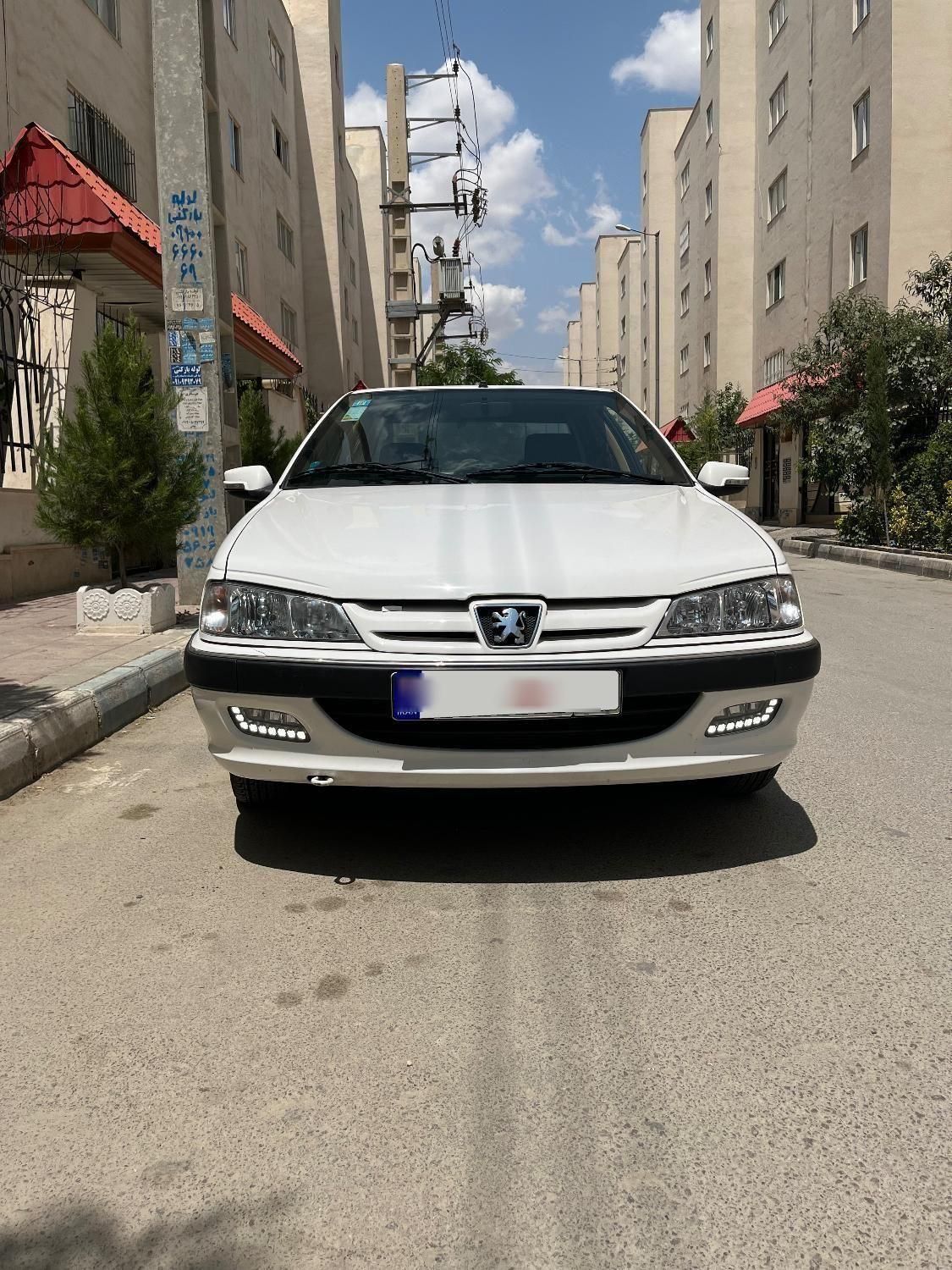 پژو پارس XU7P - 1402