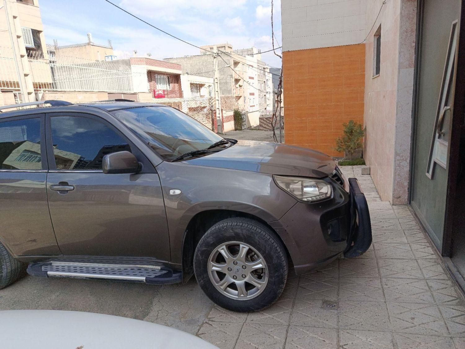 ام وی ام X33 دنده‌ای ساده - 1394