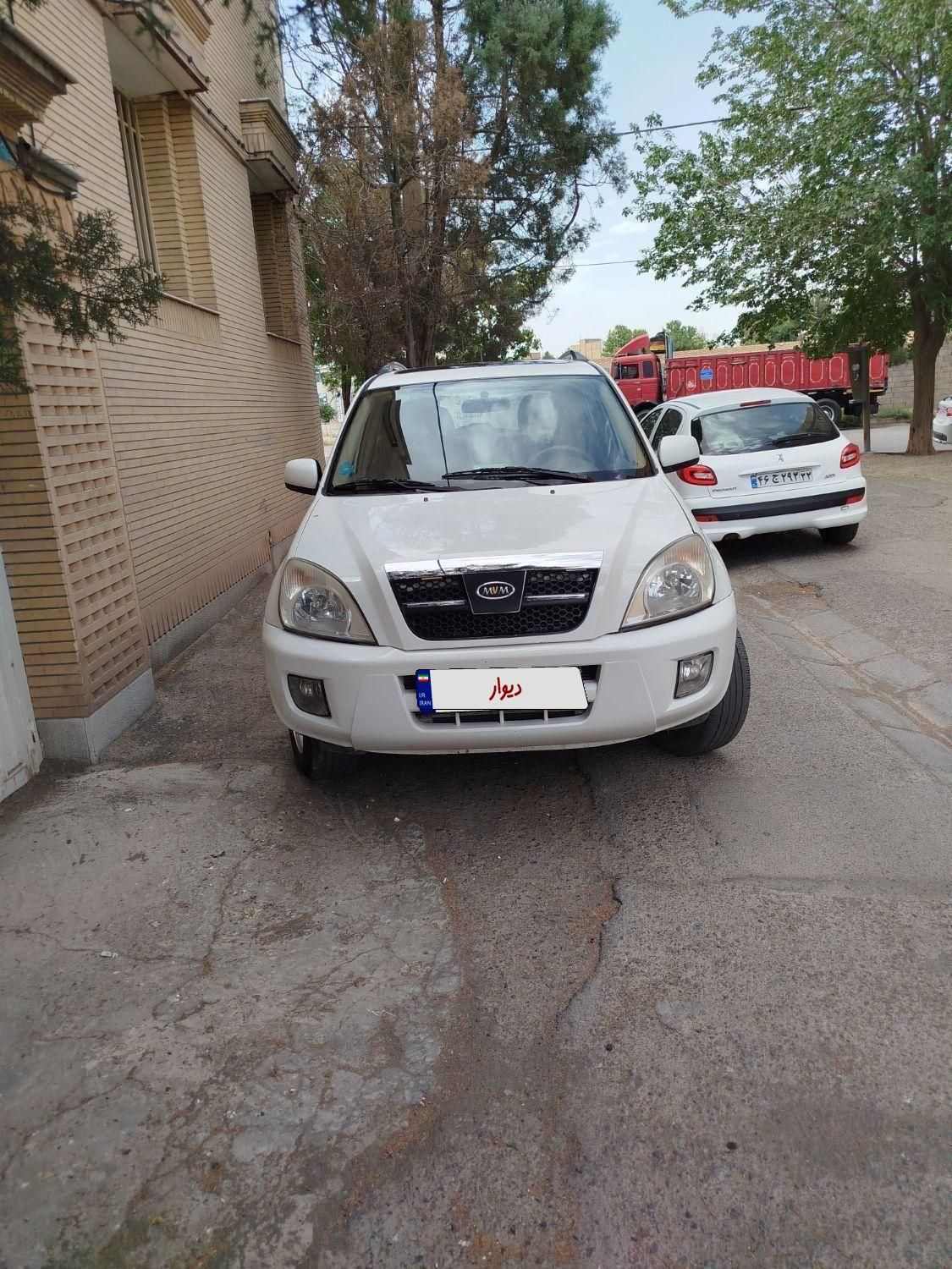 ام وی ام X33 دنده‌ای ساده - 1390