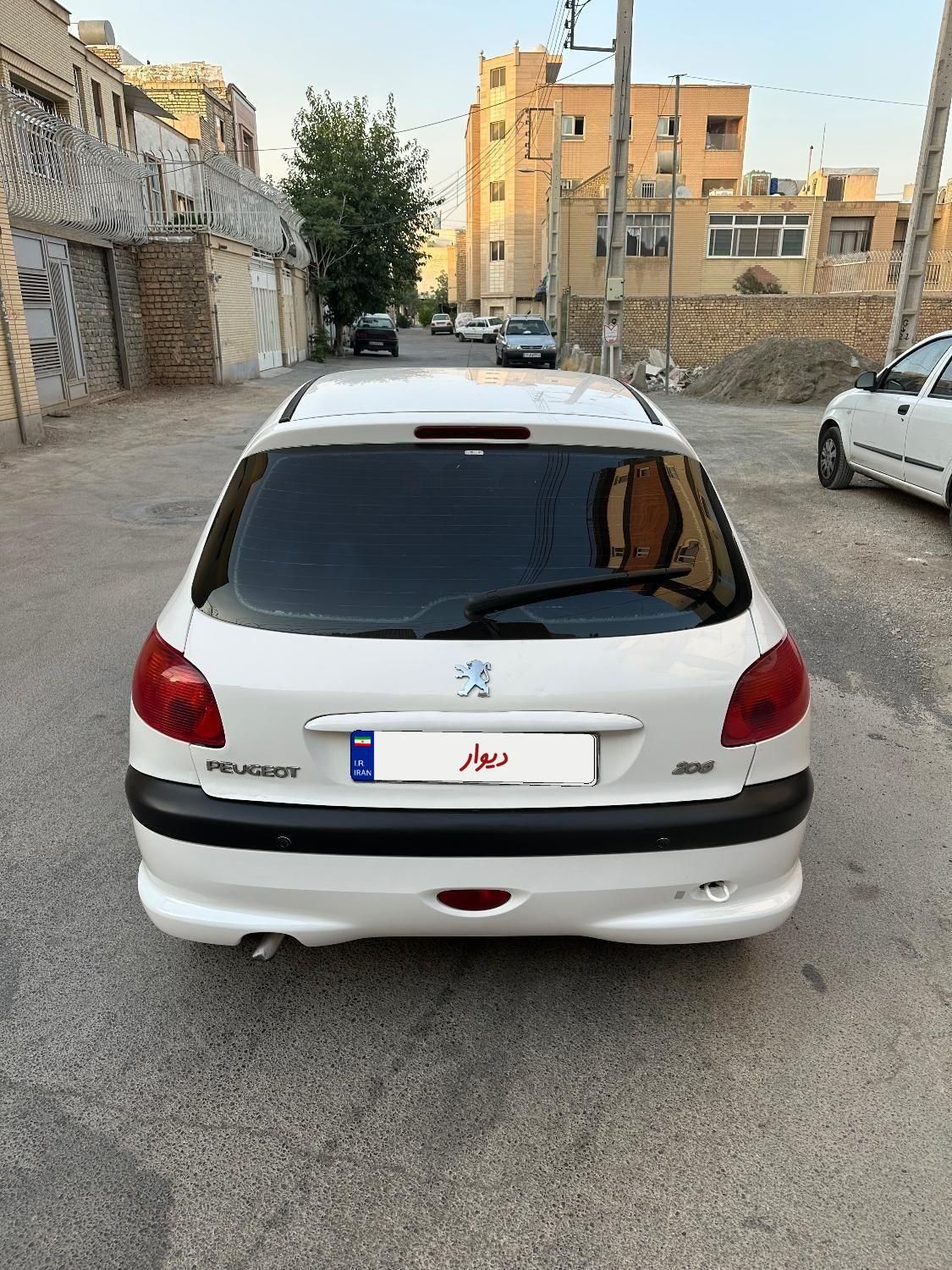 پژو 206 تیپ 5 - 1393