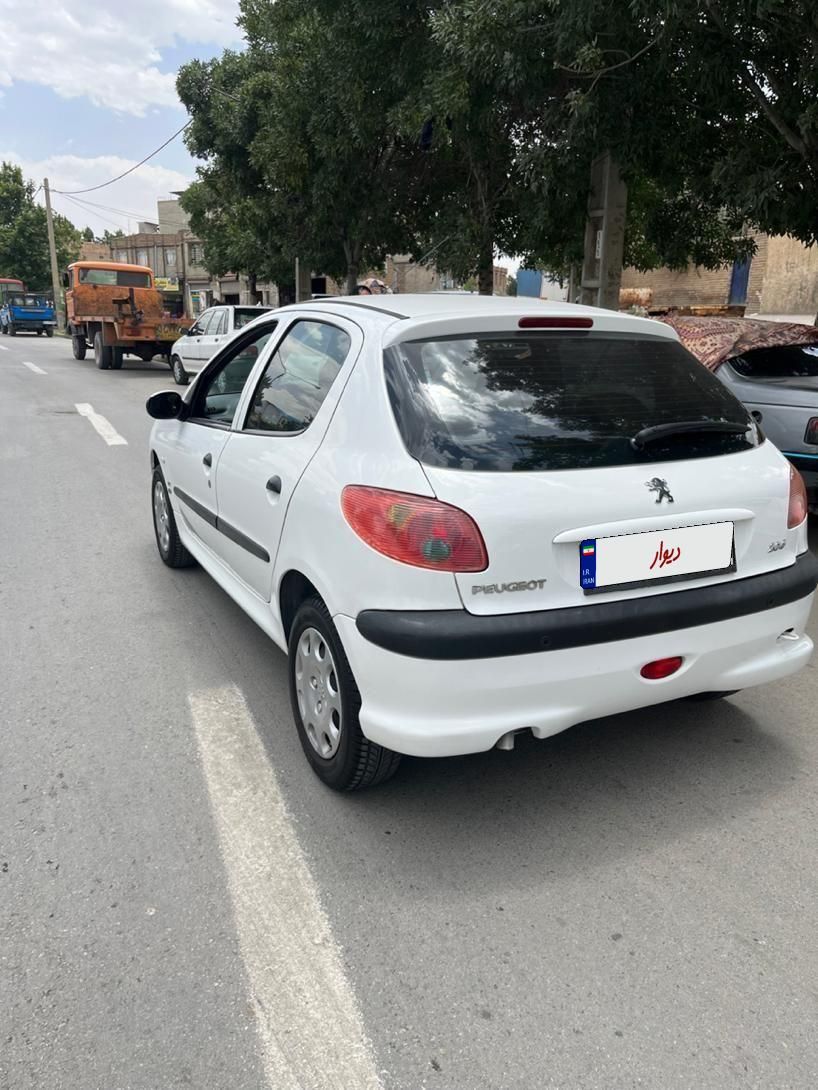 پژو 206 تیپ 5 - 1396