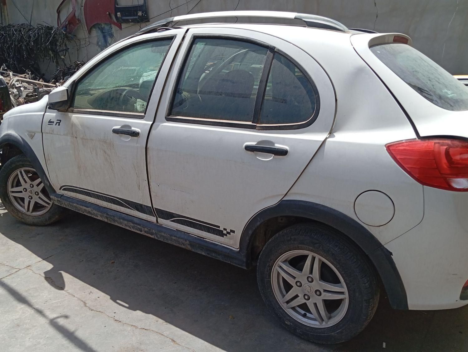 خودرو کوییک، R آگهی ann_18928461