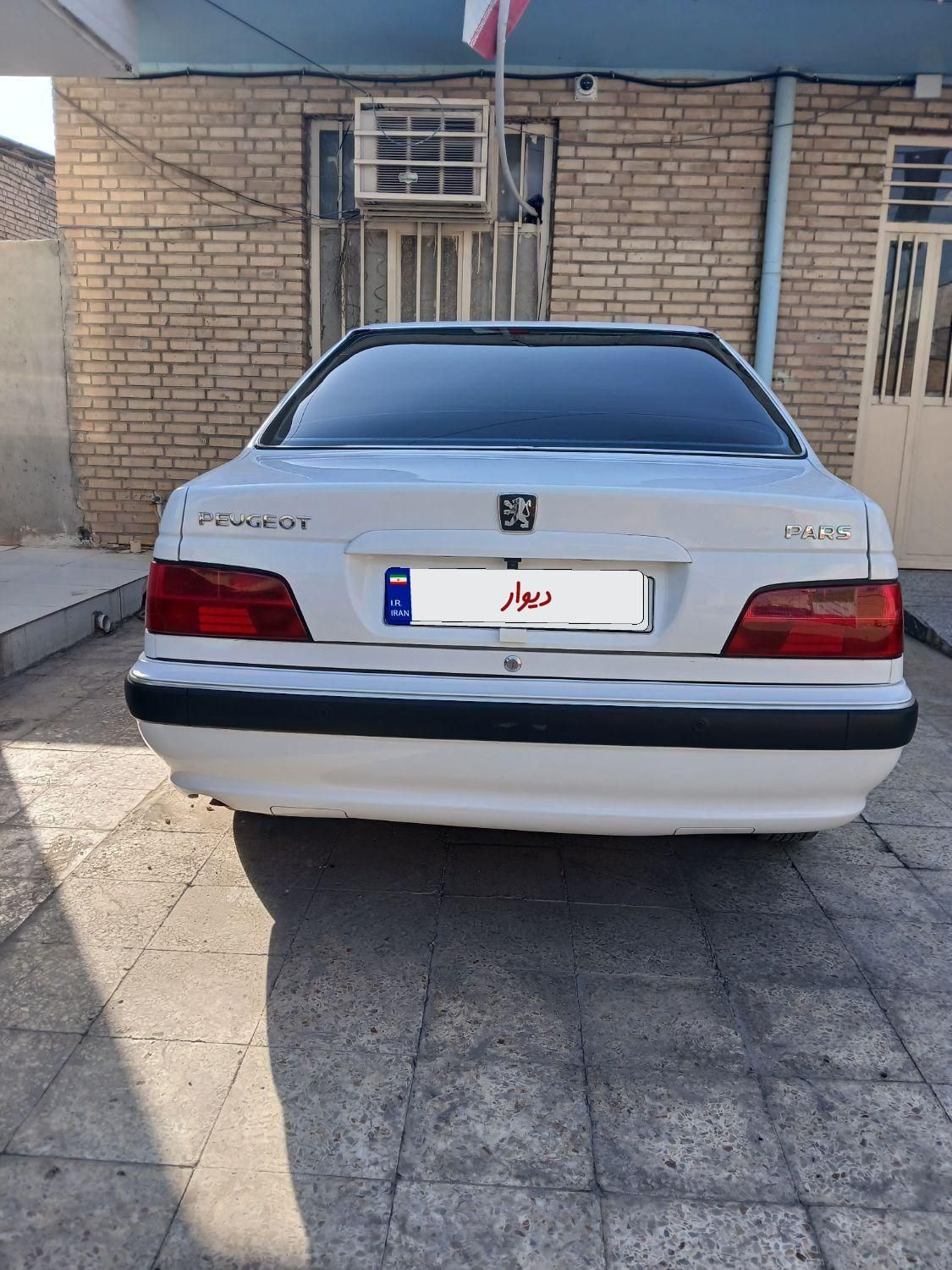 پژو پارس XU7P - 1402
