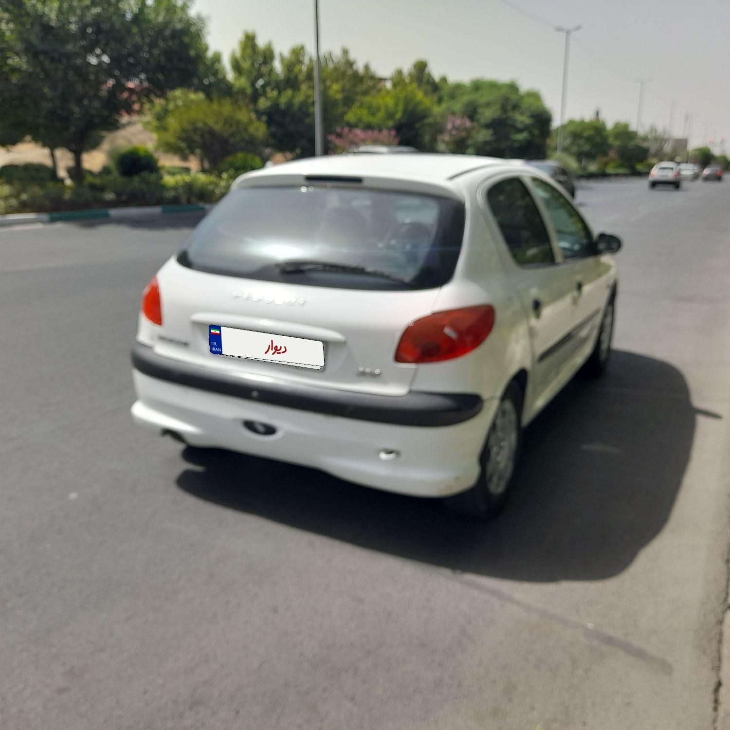 پژو 206 تیپ 2 - 1396