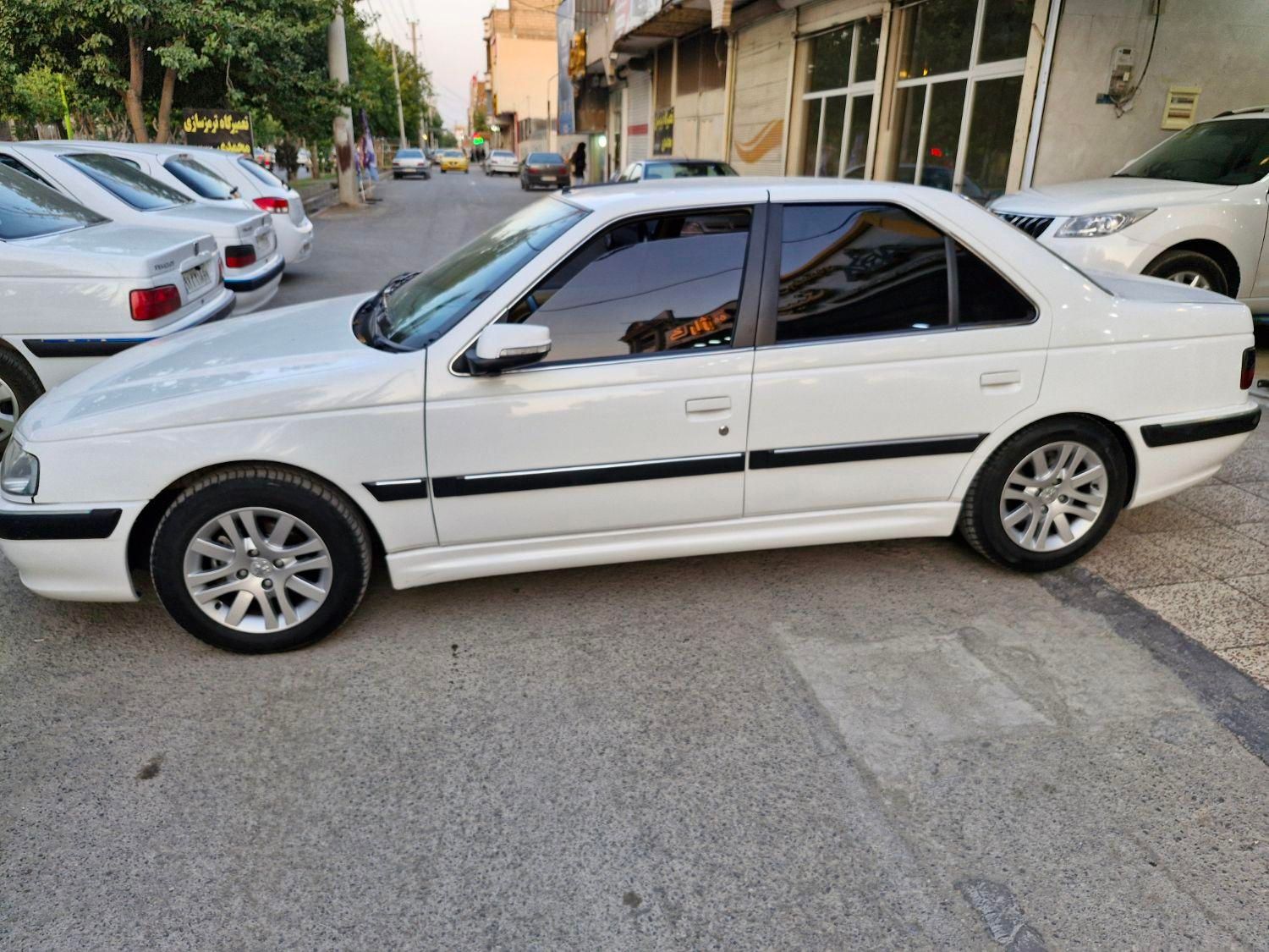 پژو پارس ELX-XU7P سفارشی - 1402