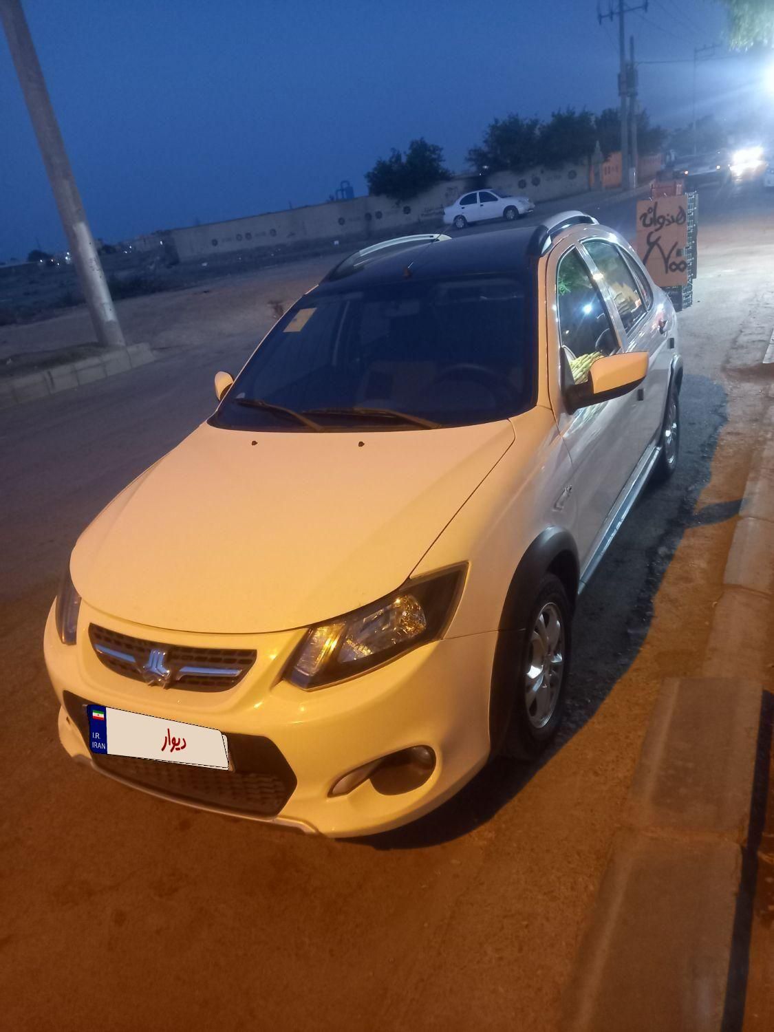 خودرو کوییک، R آگهی ann_18936922