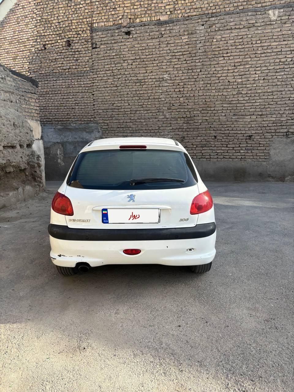 پژو 206 تیپ 2 - 1395