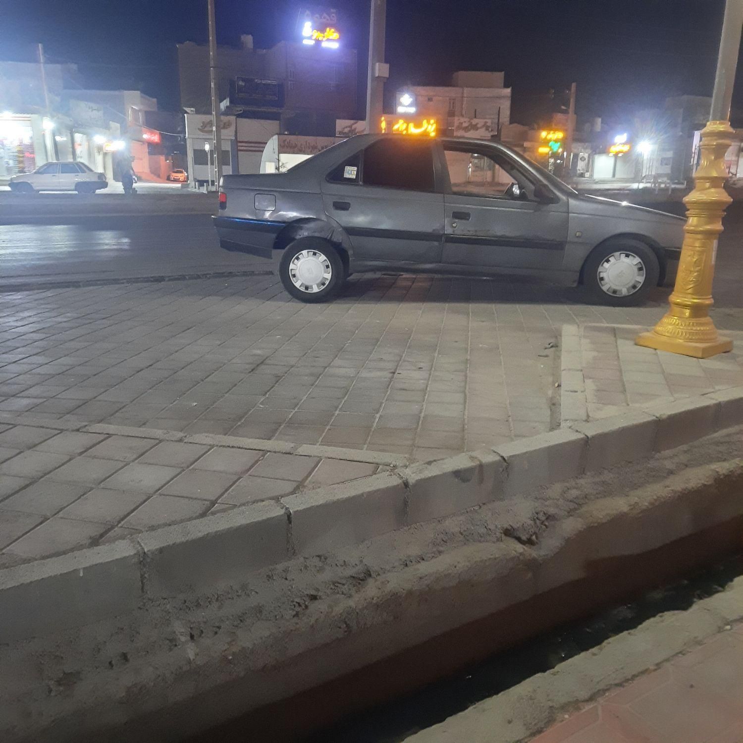 پژو 405 GL - 1369