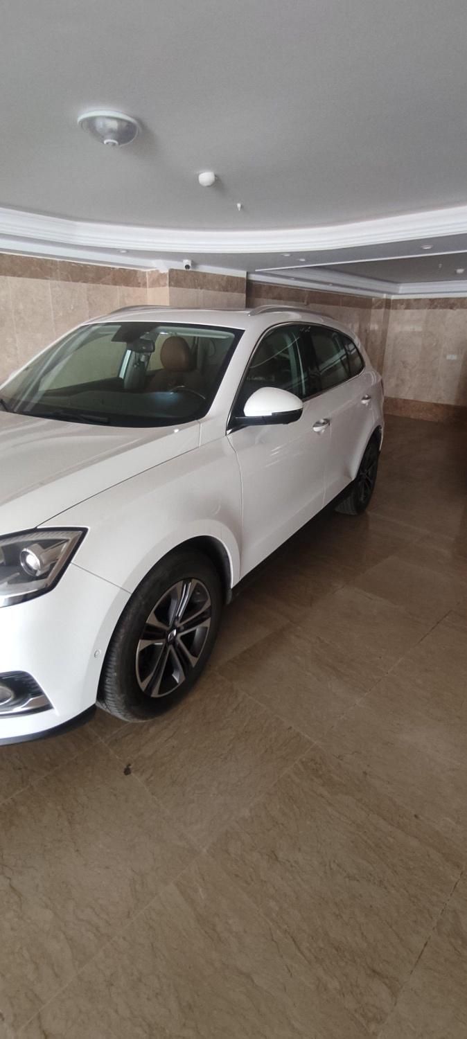 بورگوارد BX7 آلتیمیت - 2018