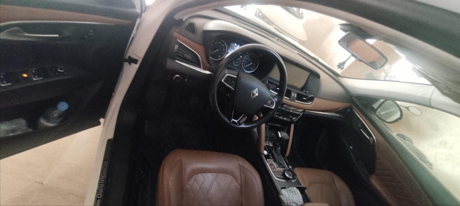 بورگوارد BX7 آلتیمیت - 2018