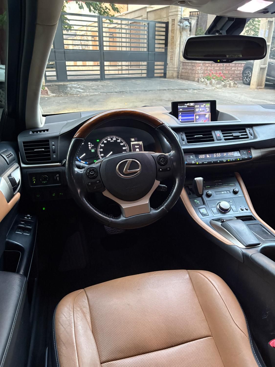 لکسوس CT 200H - 2015