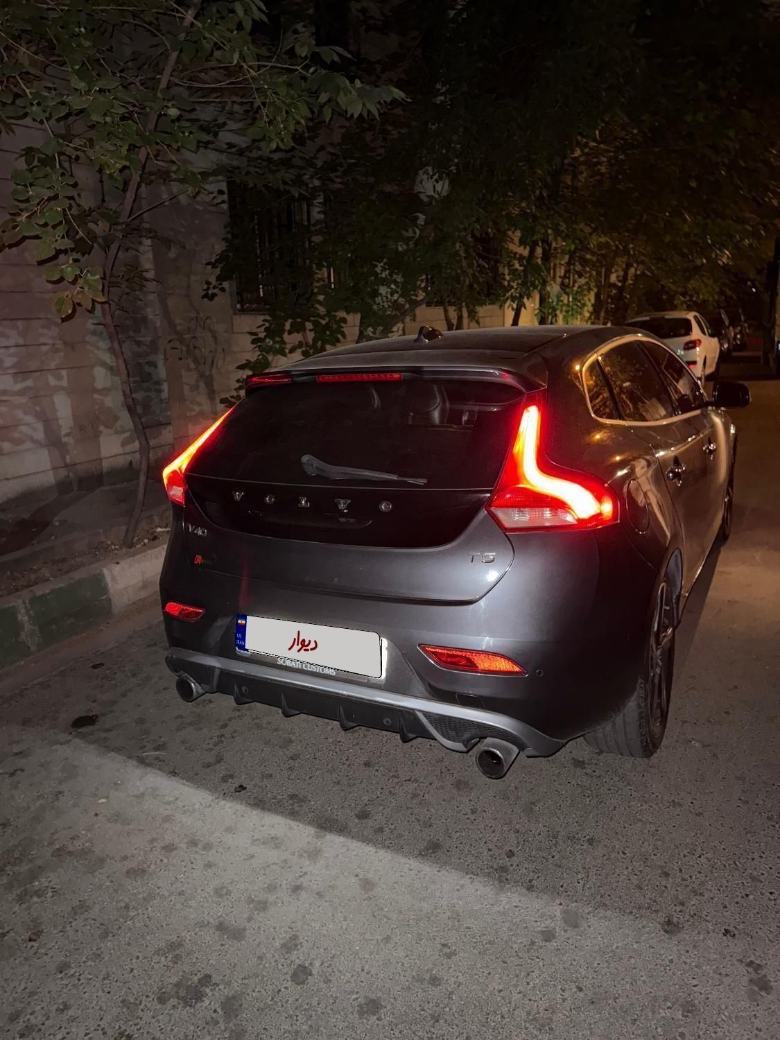 خودرو ولوو، V40 آگهی ann_18970697