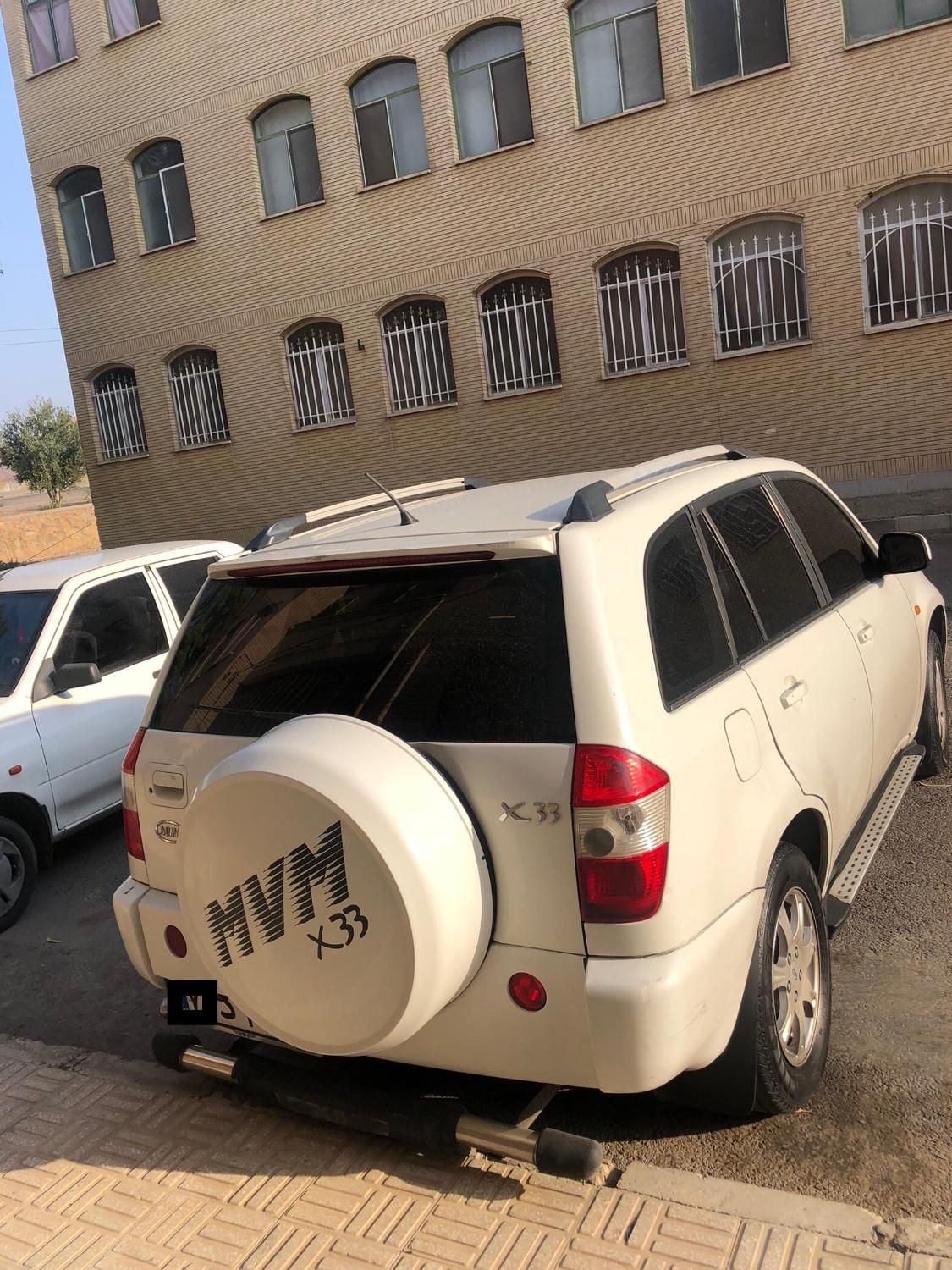 خودرو ام وی ام، X33 آگهی ann_18985462