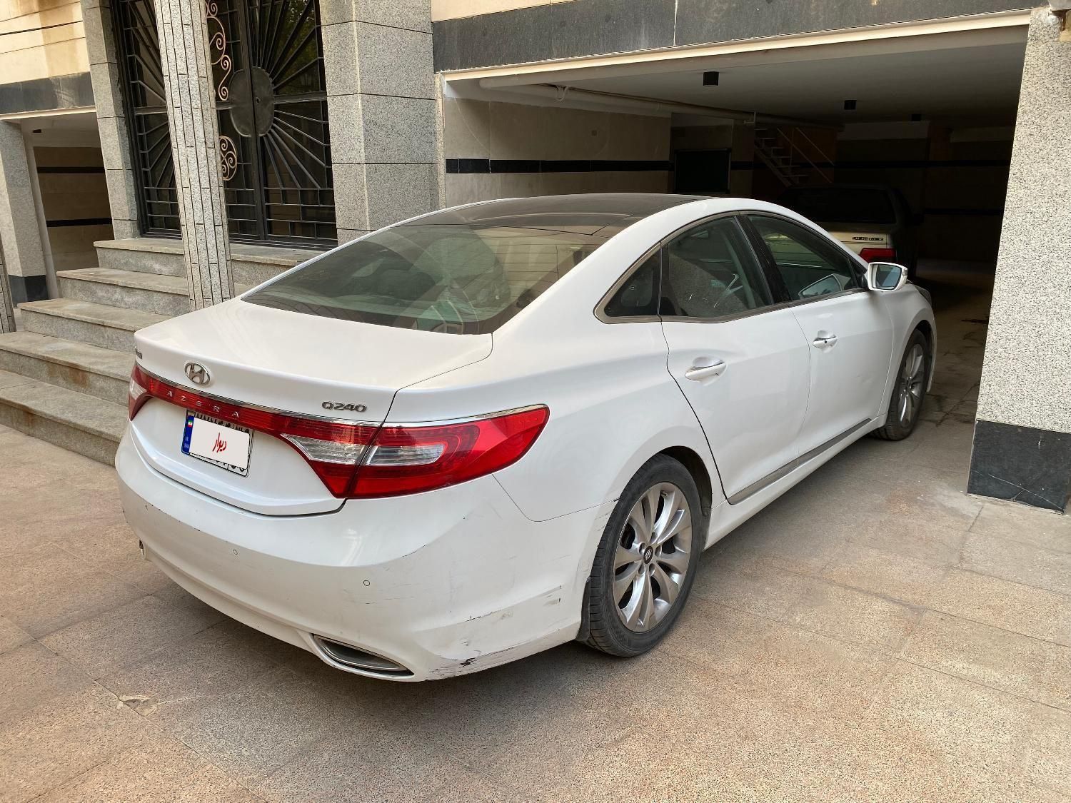 هیوندای آزرا (گرنجور) 3300cc - 2014