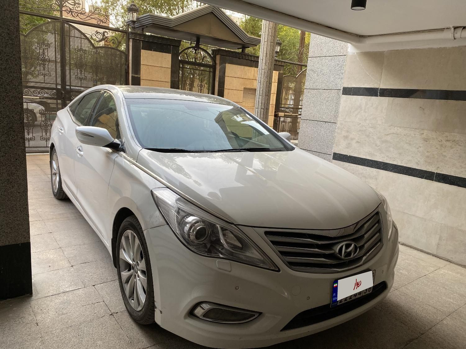 هیوندای آزرا (گرنجور) 3300cc - 2014