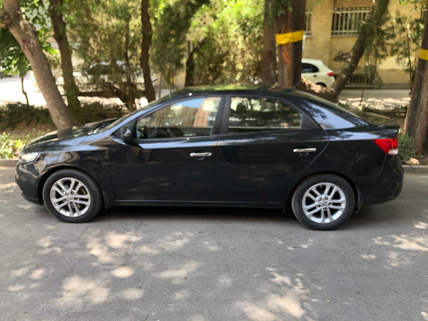 خودرو کیا، سراتو مونتاژ آگهی ann_18997478