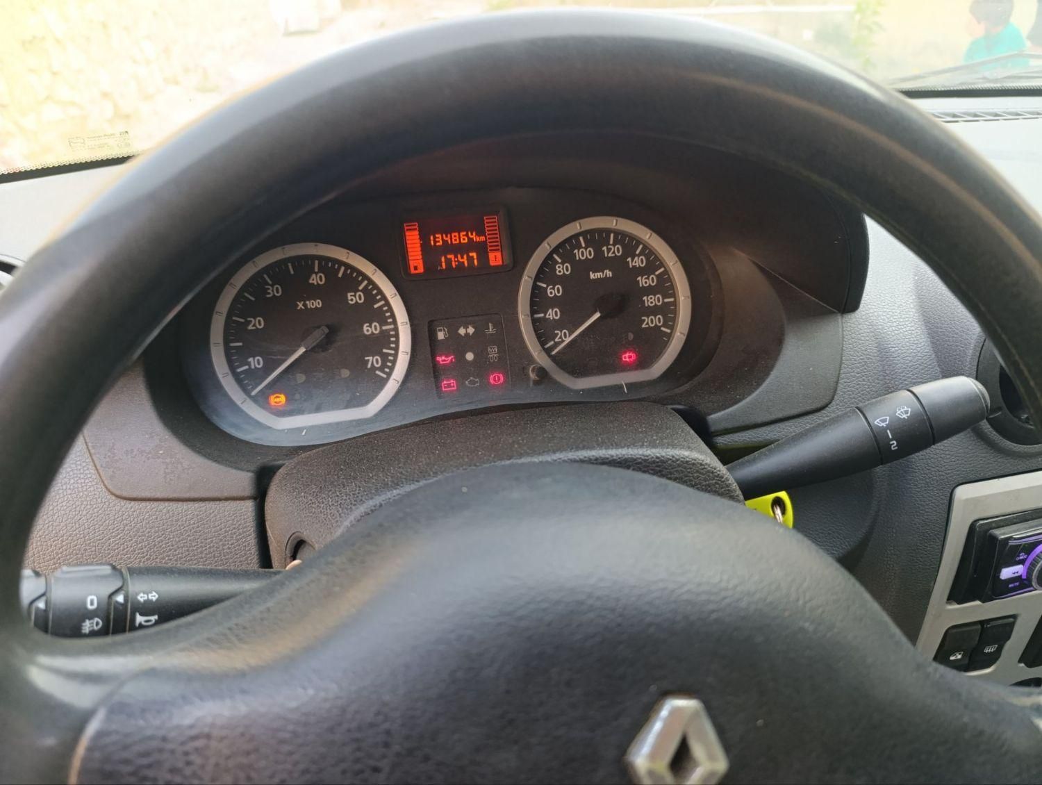 خودرو رنو، تندر 90 آگهی ann_19004792