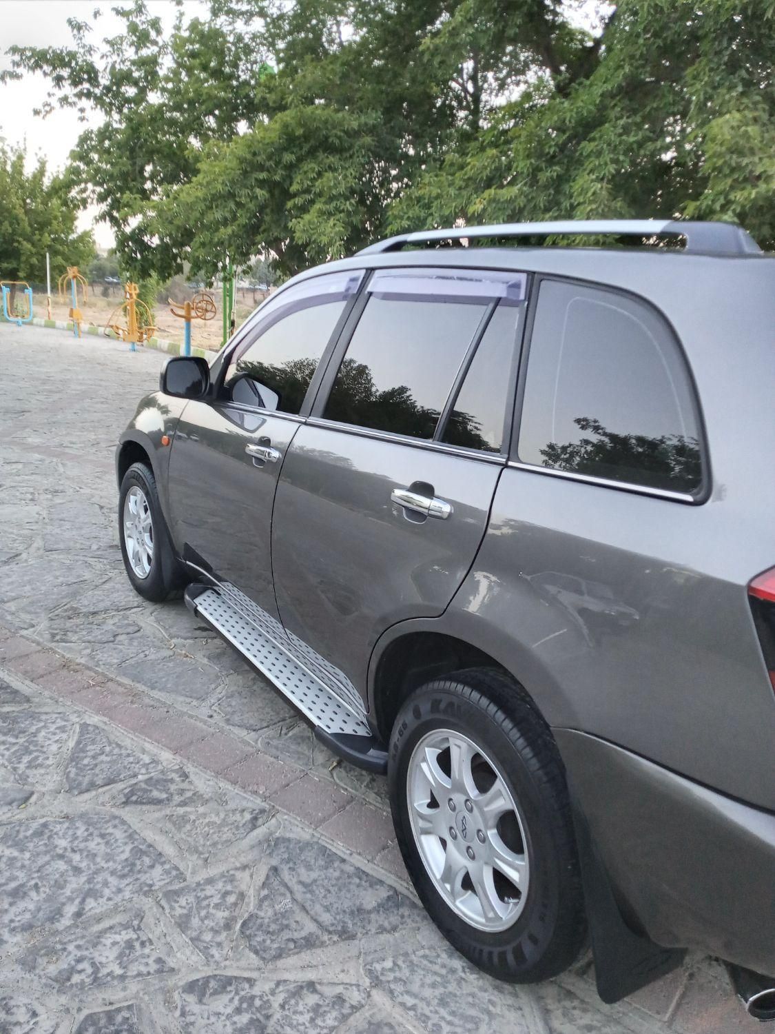 ام وی ام X33 دنده‌ای ساده - 1390
