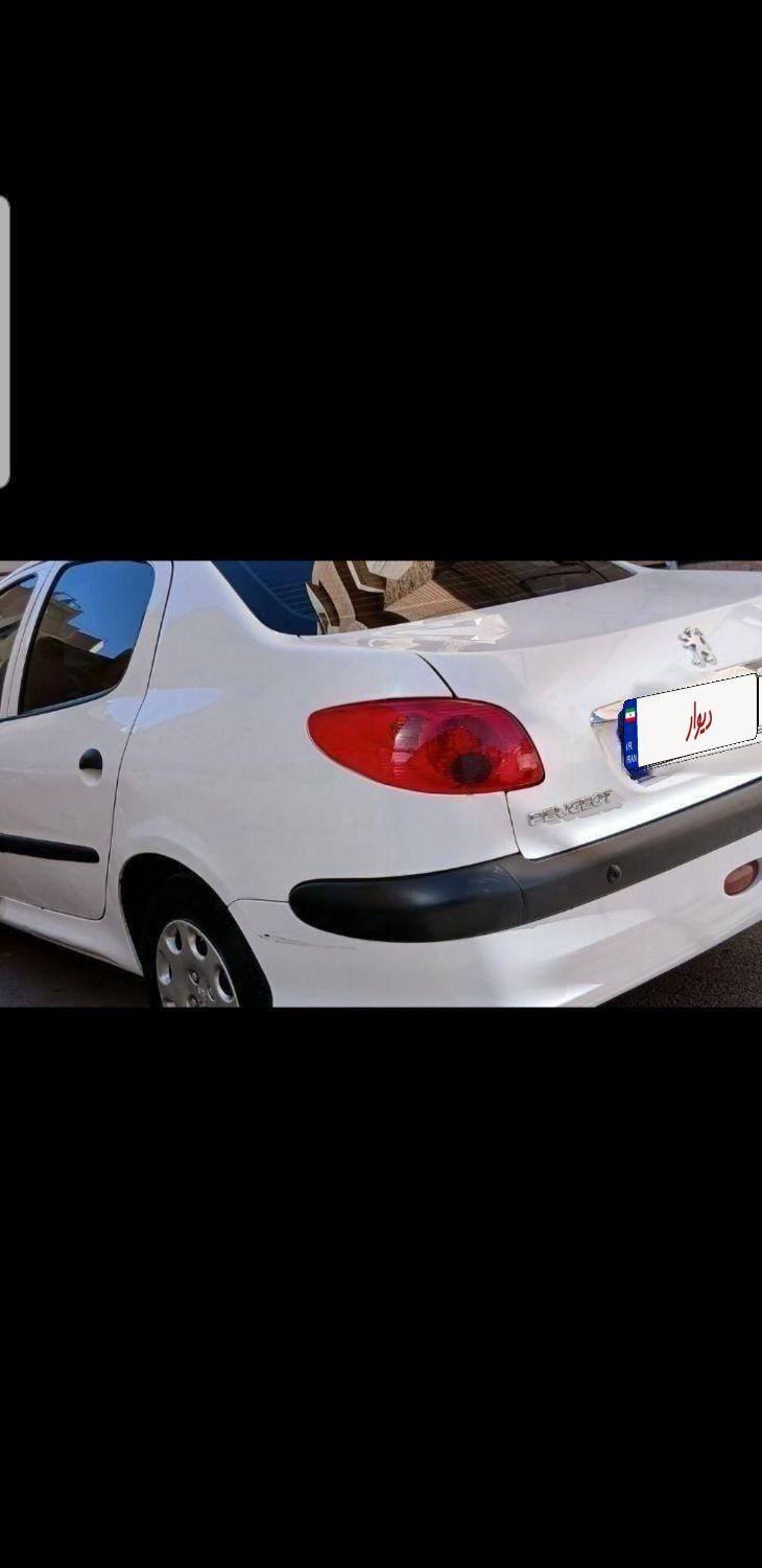پژو ۲۰۶ صندوق دار v8 - 1394