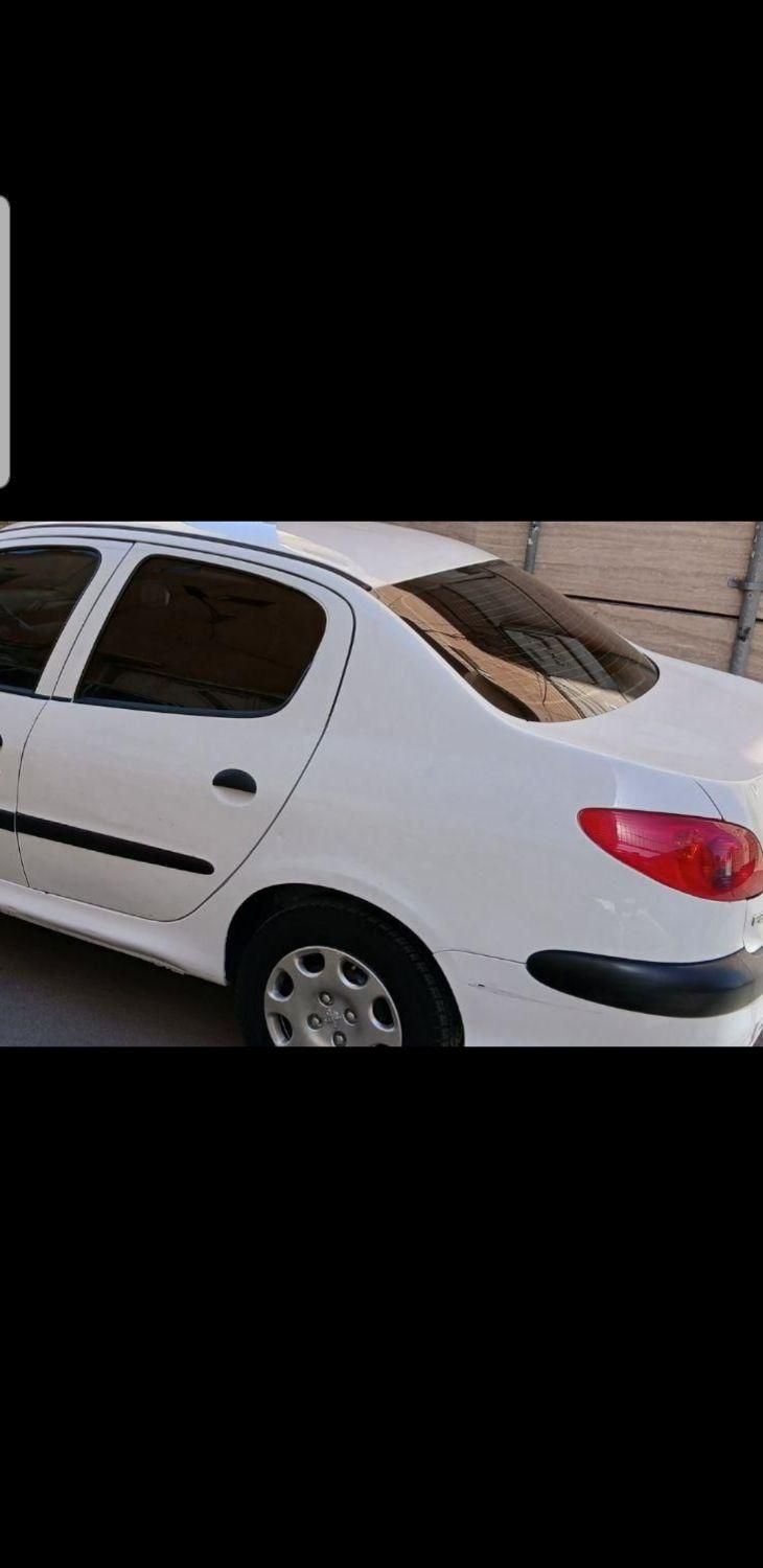 پژو ۲۰۶ صندوق دار v8 - 1394