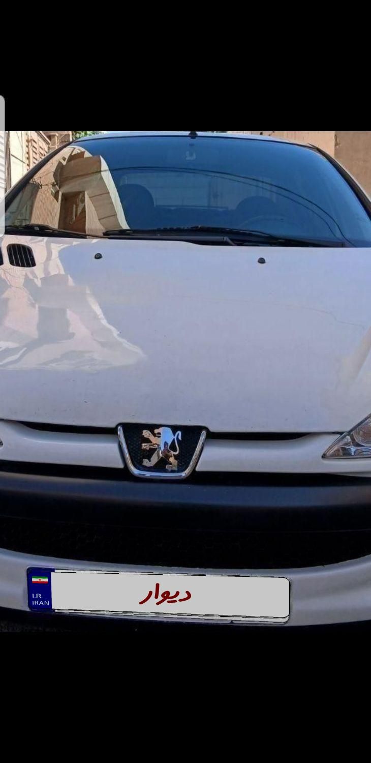پژو ۲۰۶ صندوق دار v8 - 1394