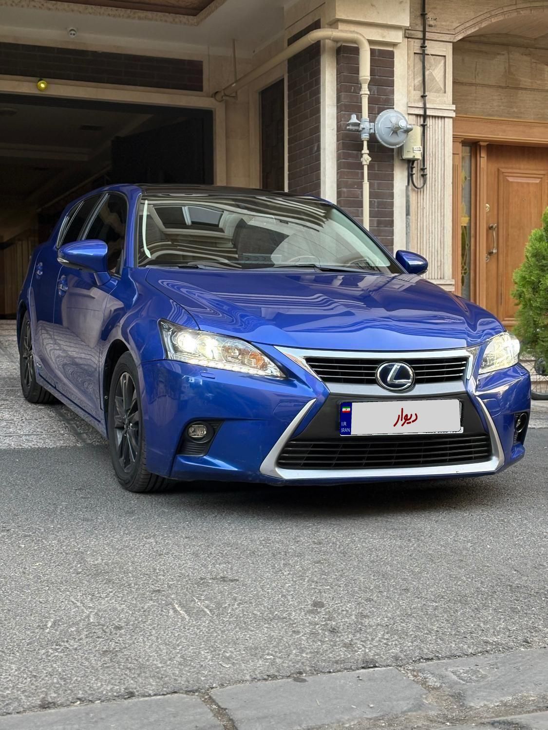 لکسوس CT 200H - 2015