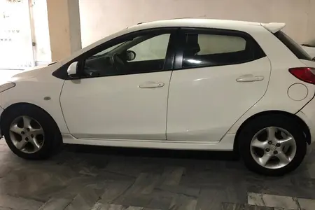 مزدا 2 هاچ بک هاچ‌بک - 1390