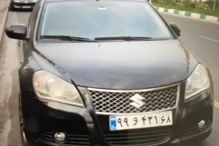 سوزوکی کیزاشی نیمه فول اتوماتیک - 2012