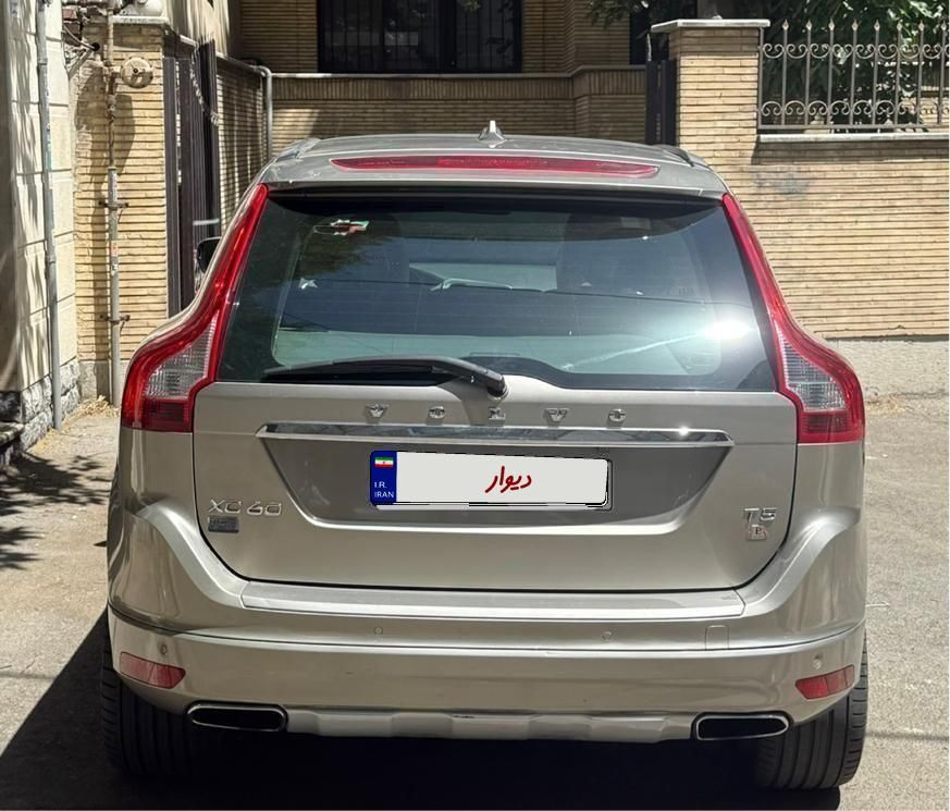 ولوو XC60 SELUX - 2014