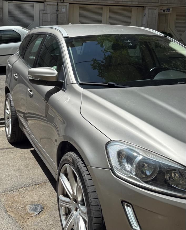 ولوو XC60 SELUX - 2014