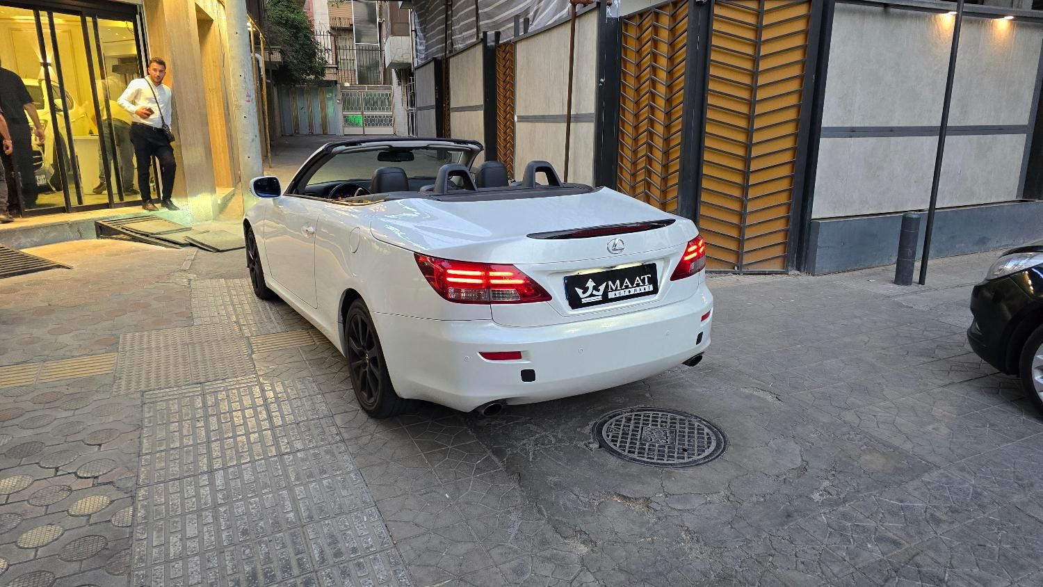 لکسوس IS کروک 300 - 2012